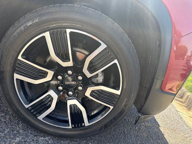 Used 2021 GMC Acadia SLE w/ Driver Convenience Package FWD image 8