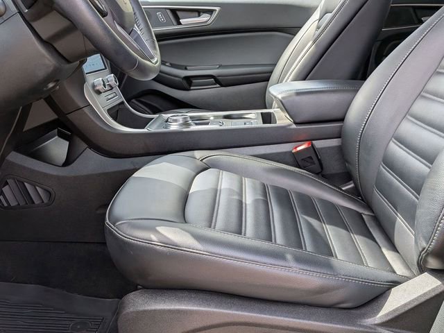 Certified 2022 Ford Edge SEL w/ Convenience Package AWD/4WD image 12