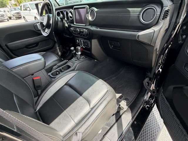 Used 2023 Jeep Wrangler Unlimited Sahara w/ Cold Weather Group AWD/4WD image 13