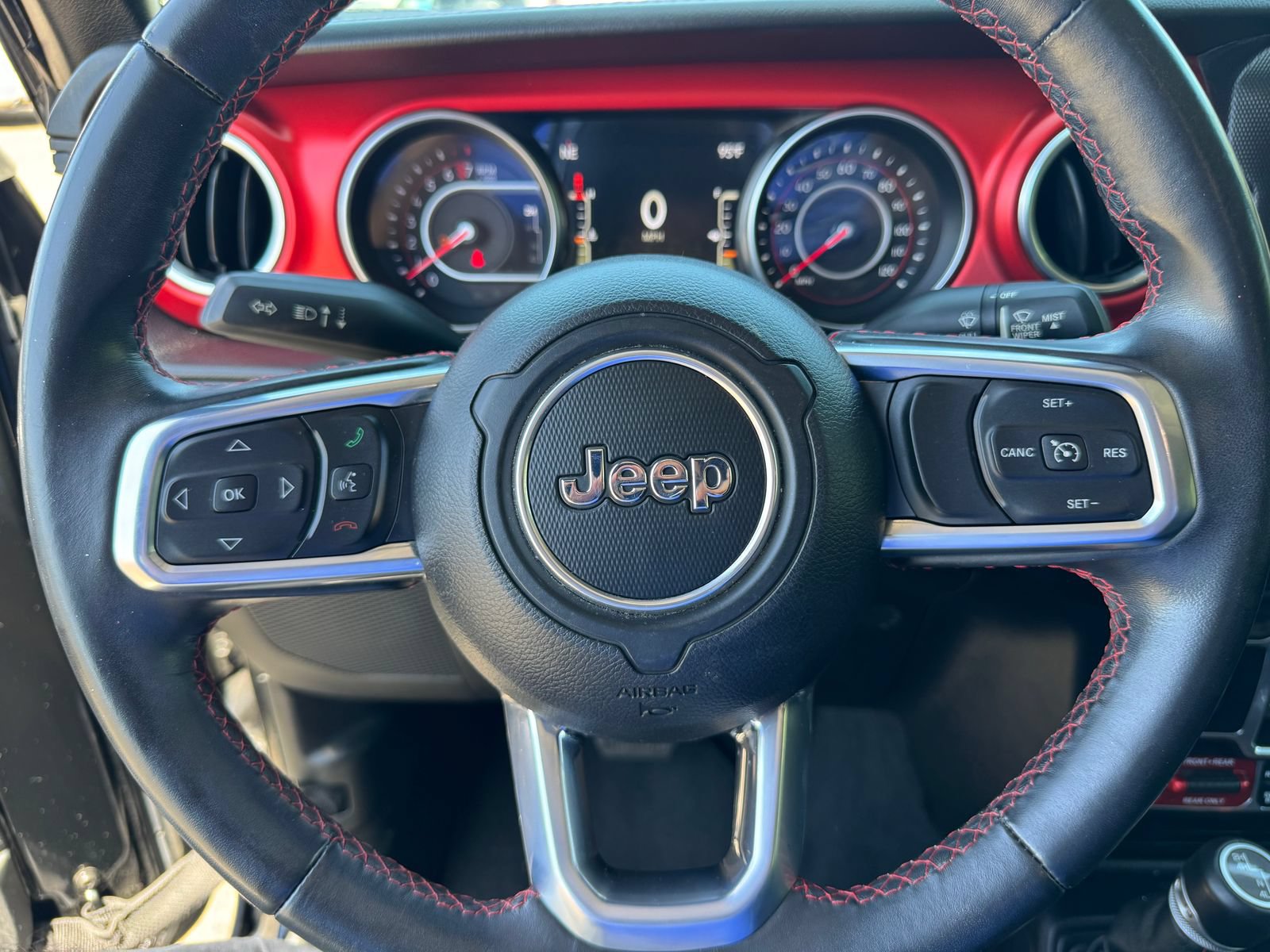 Used 2020 Jeep Gladiator Rubicon AWD/4WD image 29