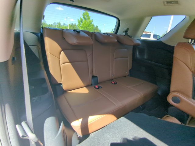 Used 2024 Nissan Pathfinder Platinum AWD/4WD image 25