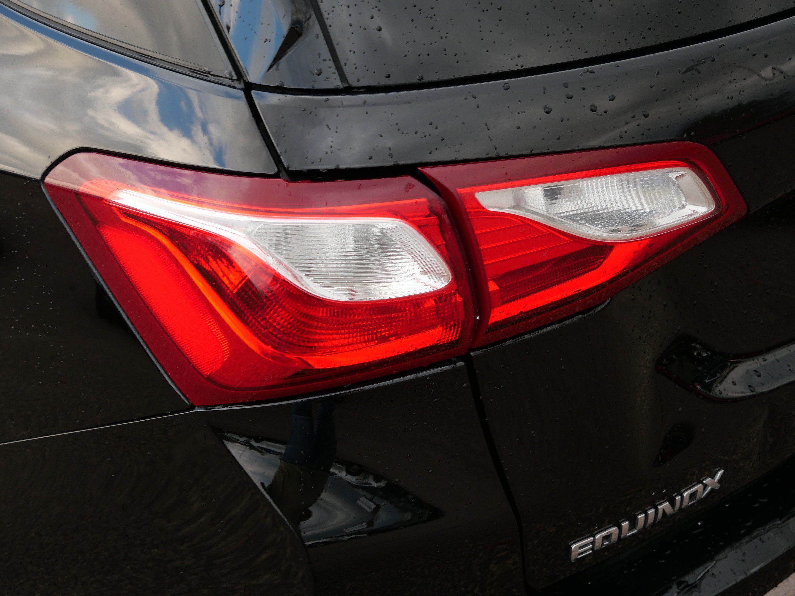Used 2019 Chevrolet Equinox LT AWD/4WD image 17