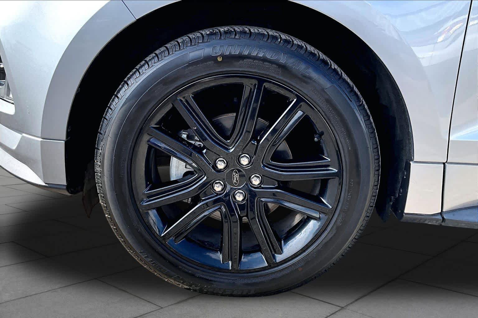Certified 2020 Ford Edge ST-Line FWD image 11