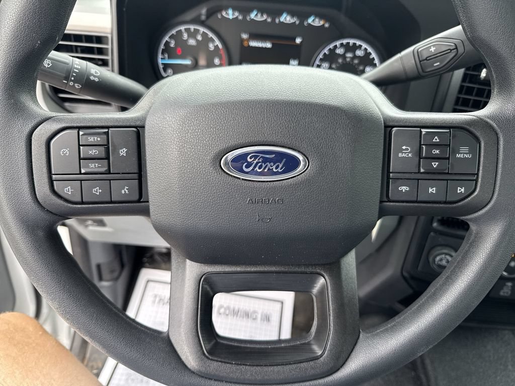 Certified 2025 Ford F250 XL w/ XL Chrome Package RWD image 14