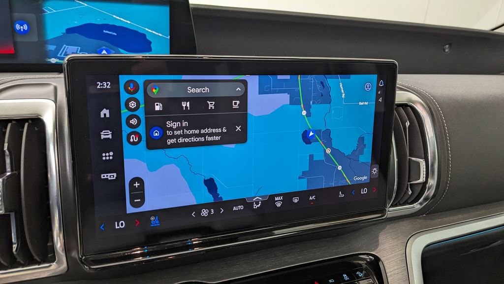 Certified 2025 Ford Expedition Platinum image 28