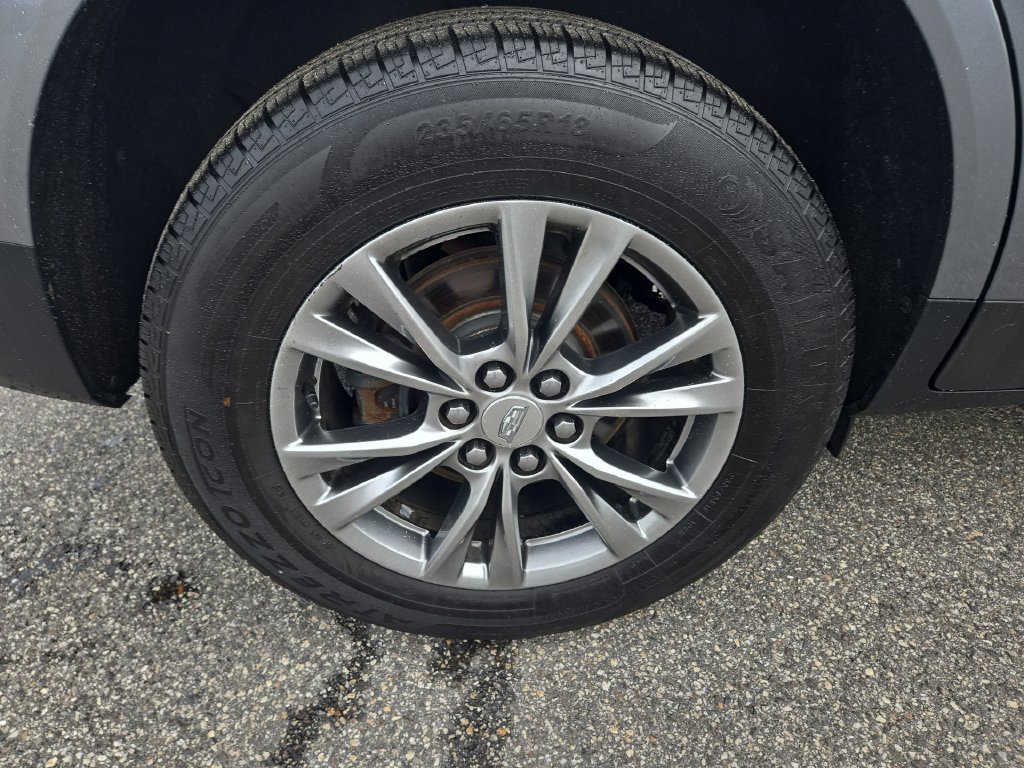 Used 2021 Cadillac XT5 Premium Luxury AWD/4WD image 2