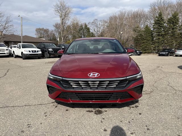 Used 2024 Hyundai Elantra SEL image 18