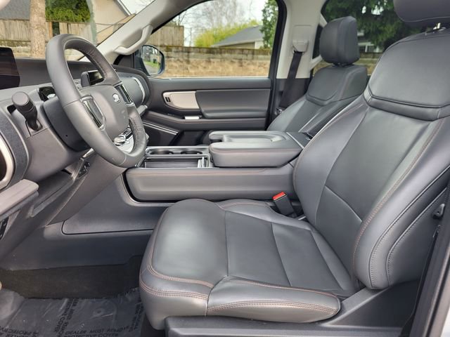 Certified 2025 Ford Expedition Active AWD/4WD image 15