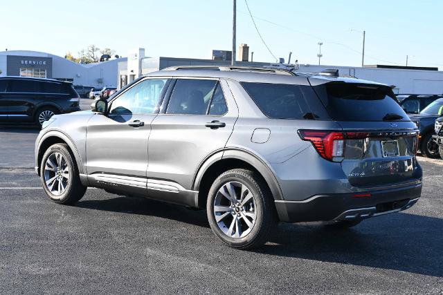Certified 2025 Ford Explorer Active w/ Active Comfort Package AWD/4WD image 11
