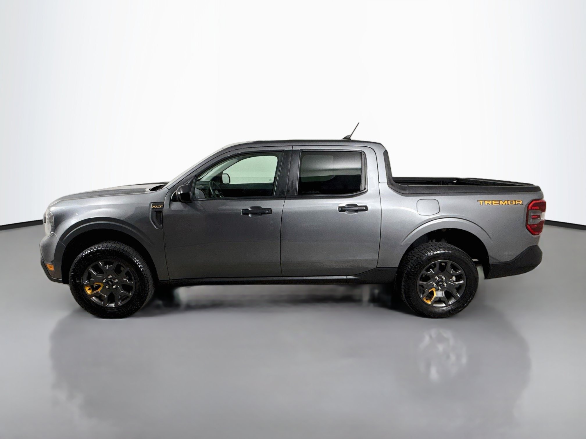 Certified 2024 Ford Maverick Tremor w/ Tremor Off-Road Package AWD/4WD image 9