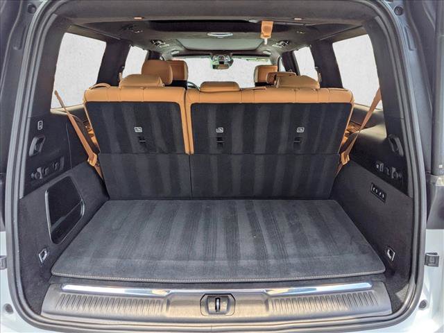 Used 2024 Jeep Grand Wagoneer Series III w/ Rear Seat Video Group 1 AWD/4WD image 6