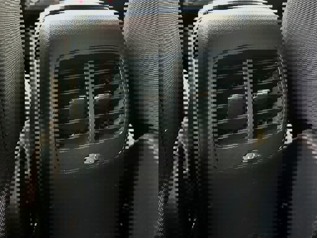 Certified 2020 Ford Escape SE image 16