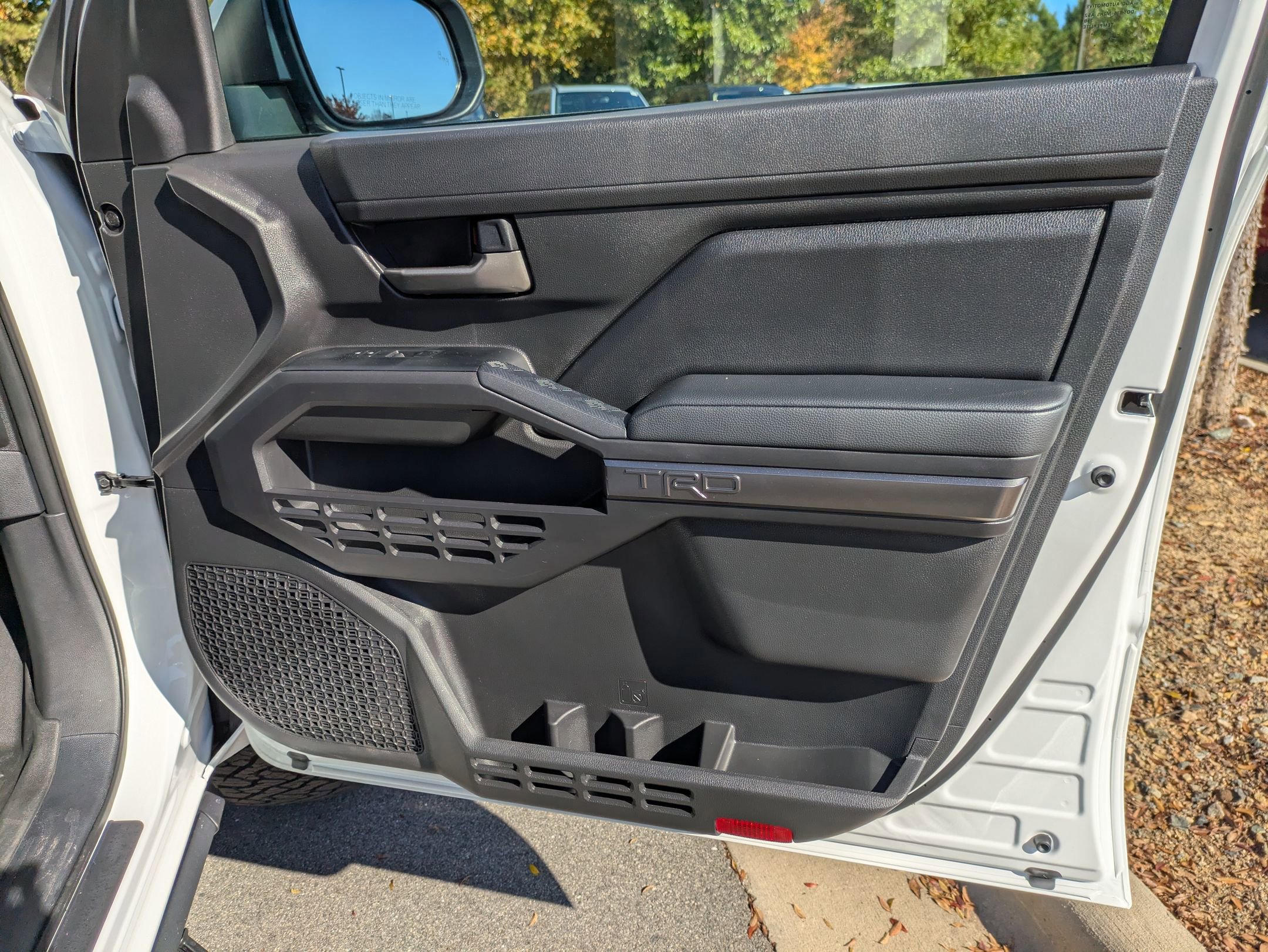 Used 2025 Toyota Tacoma TRD Sport image 41