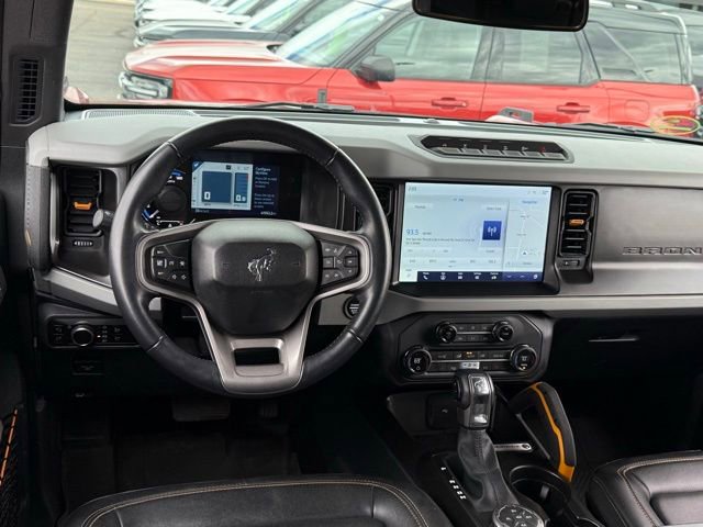 Certified 2023 Ford Bronco Badlands w/ Sasquatch Package AWD/4WD image 7