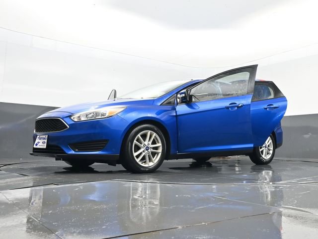 Certified 2018 Ford Focus SE w/ SE Winter Package FWD image 33