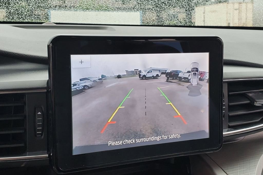 Certified 2021 Ford Explorer XLT w/ Equipment Group 202A RWD image 17