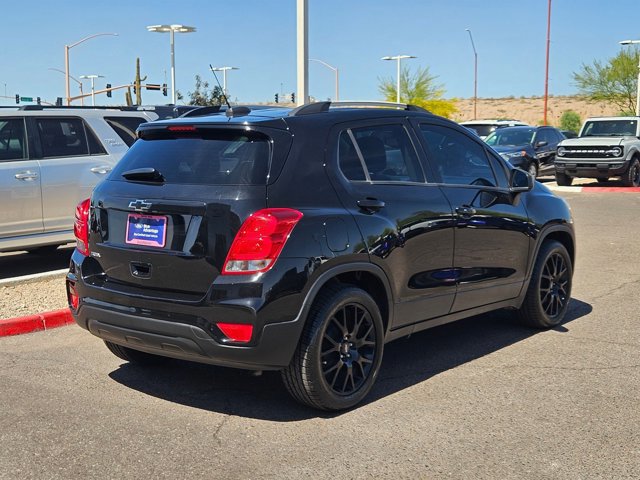 Used 2021 Chevrolet Trax LT w/ Midnight Edition video 3