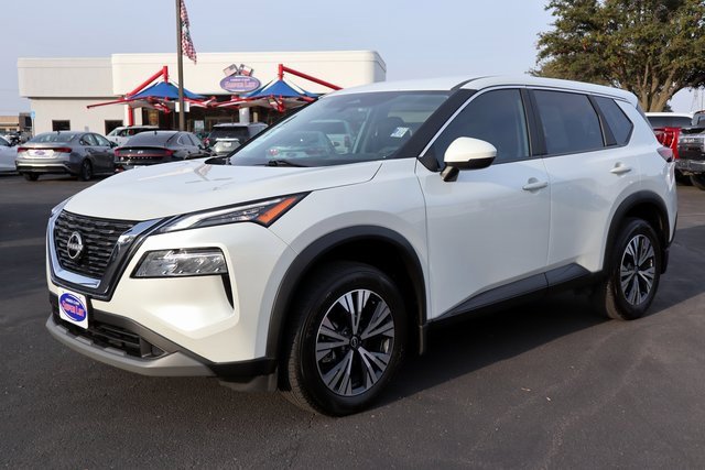 Used 2023 Nissan Rogue SV image 7