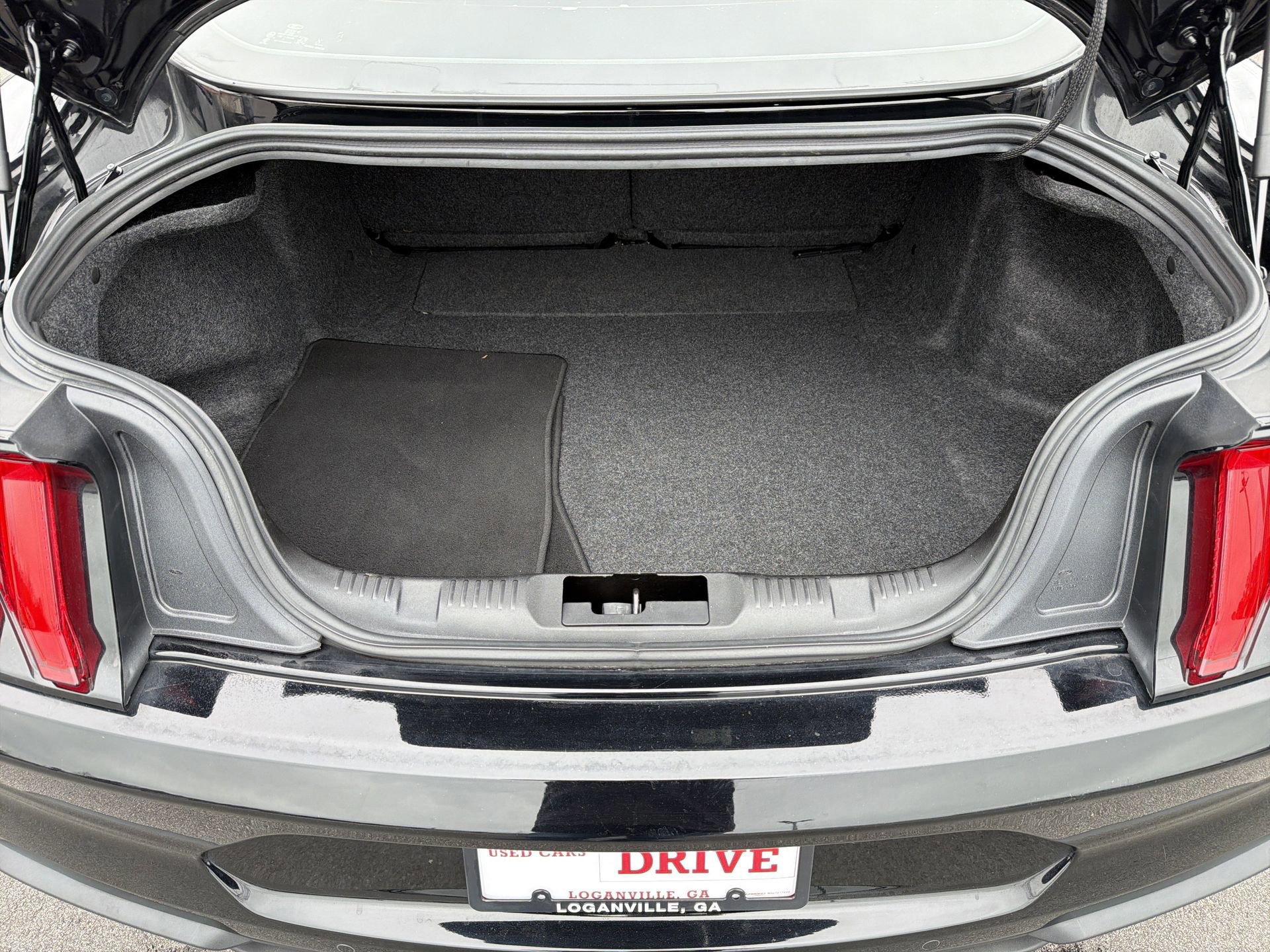 Certified 2022 Ford Mustang Premium w/ Black Accent Package image 28