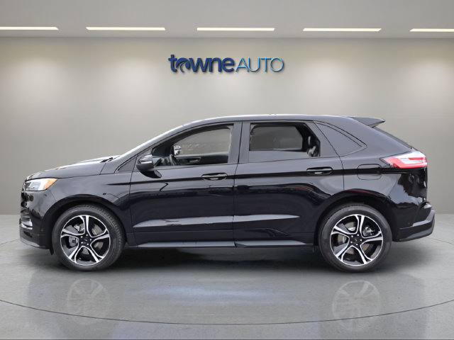 Certified 2022 Ford Edge ST w/ Equipment Group 401A AWD/4WD image 2