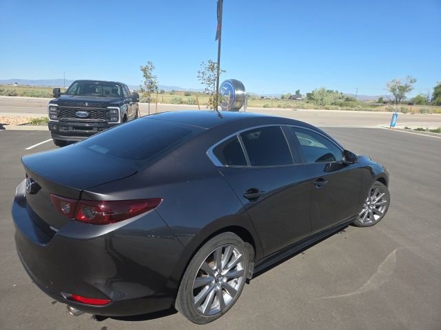 Used 2021 MAZDA MAZDA3 s FWD image 7