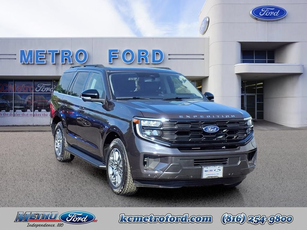 Certified 2025 Ford Expedition Active AWD/4WD video 1