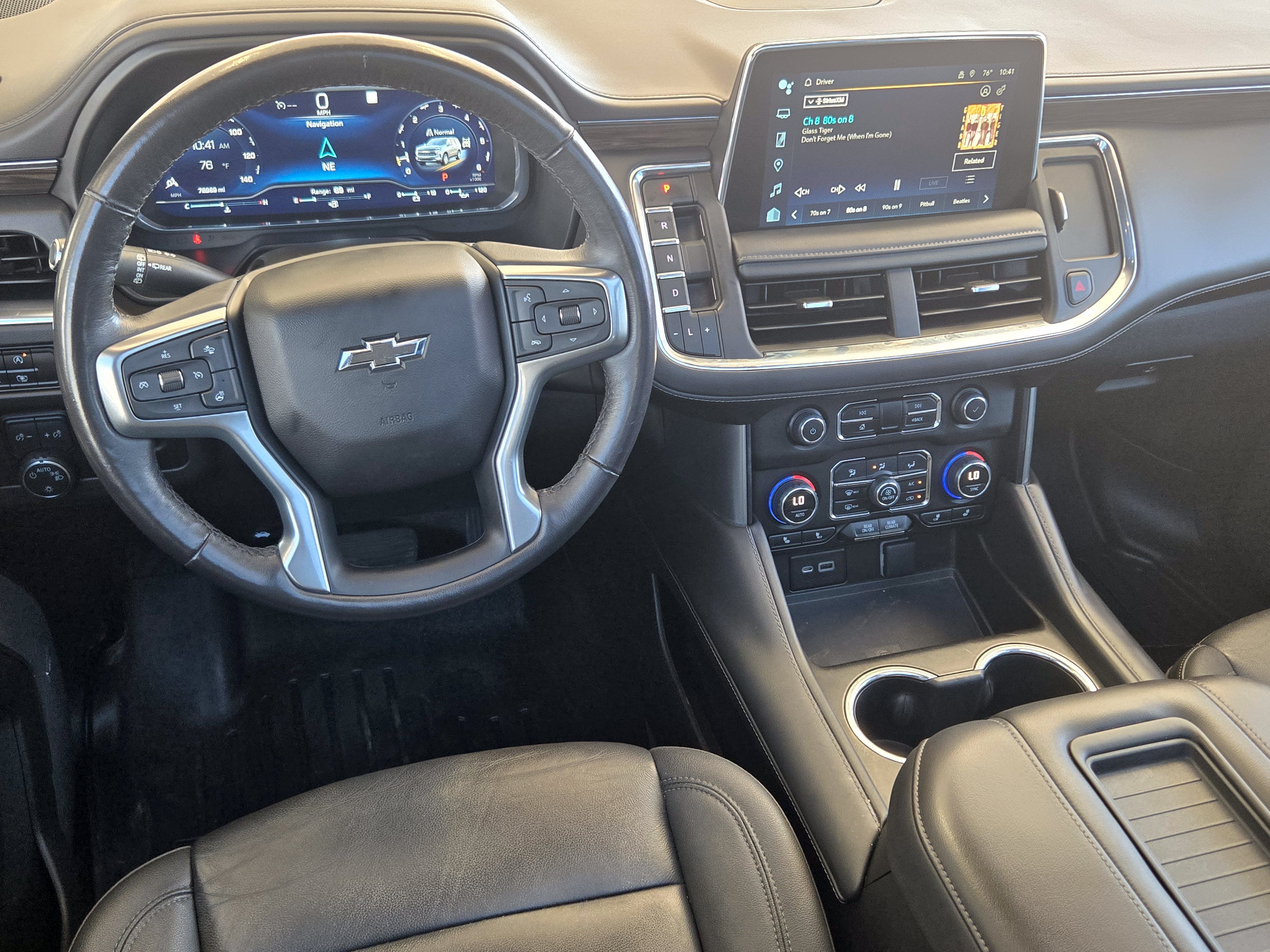 Used 2023 Chevrolet Tahoe Z71 w/ Luxury Package AWD/4WD image 21
