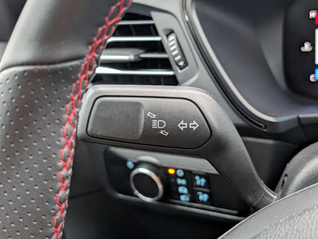 Certified 2025 Ford Escape ST-Line image 25