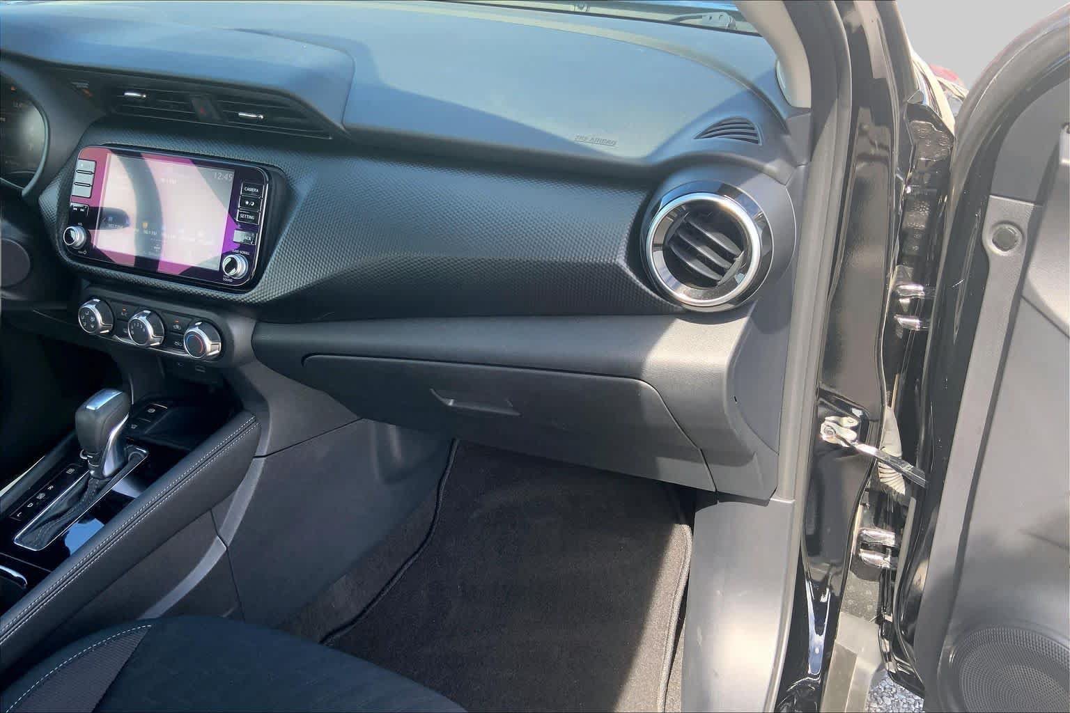 Used 2024 Nissan Kicks SV w/ Exterior Package FWD image 19