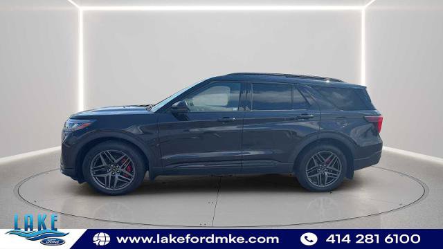 Certified 2025 Ford Explorer ST AWD/4WD image 5