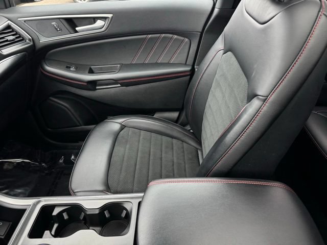 Certified 2024 Ford Edge ST-Line w/ Cargo Accessory Package AWD/4WD image 23