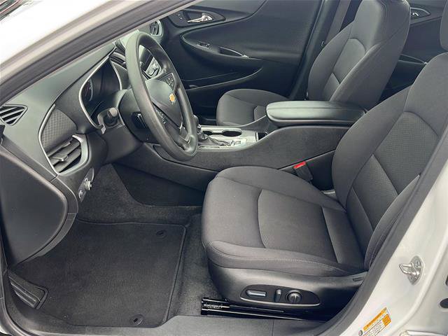 Used 2025 Chevrolet Malibu LT FWD image 10