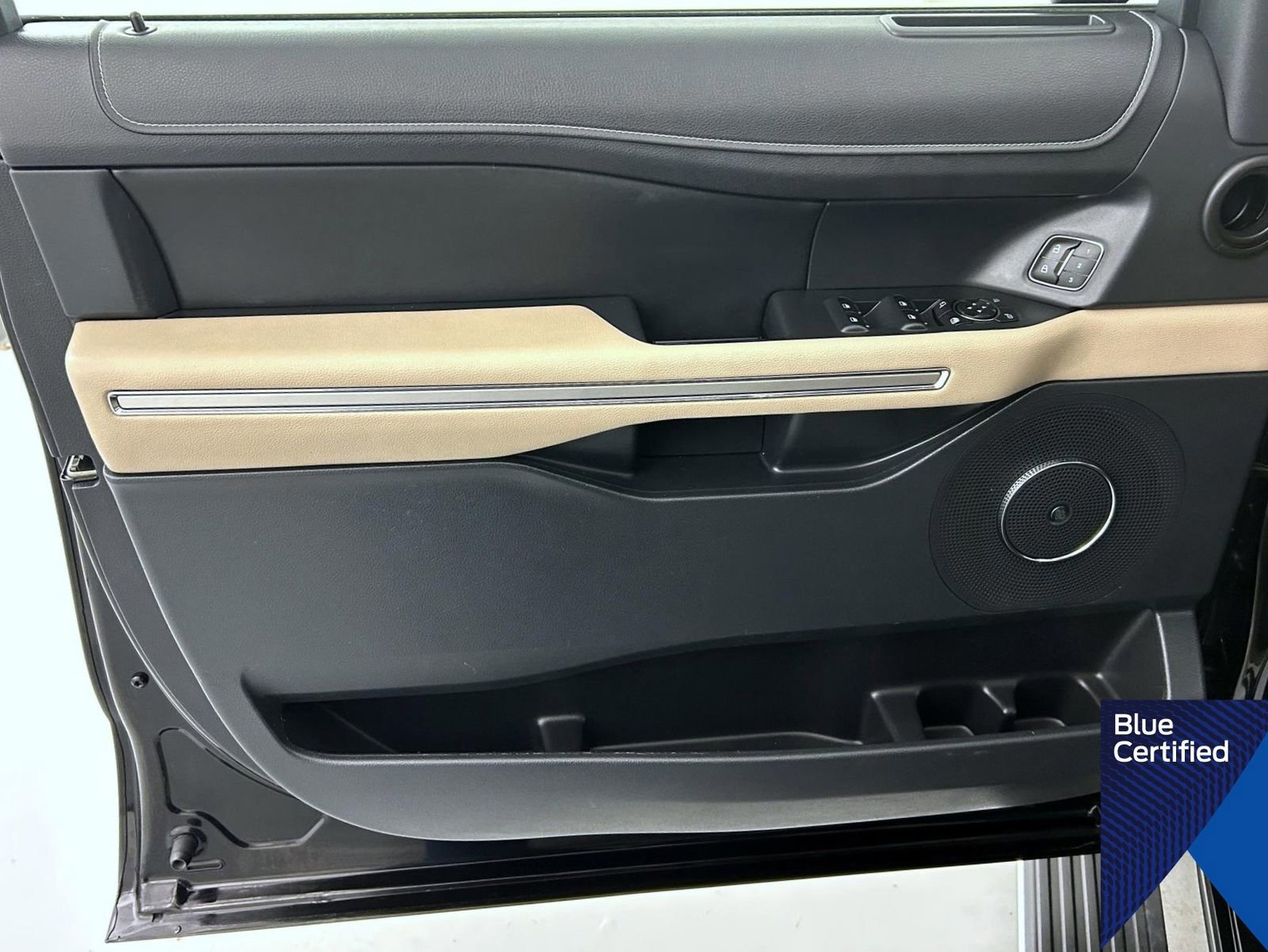 Certified 2022 Ford Expedition Max Limited image 10