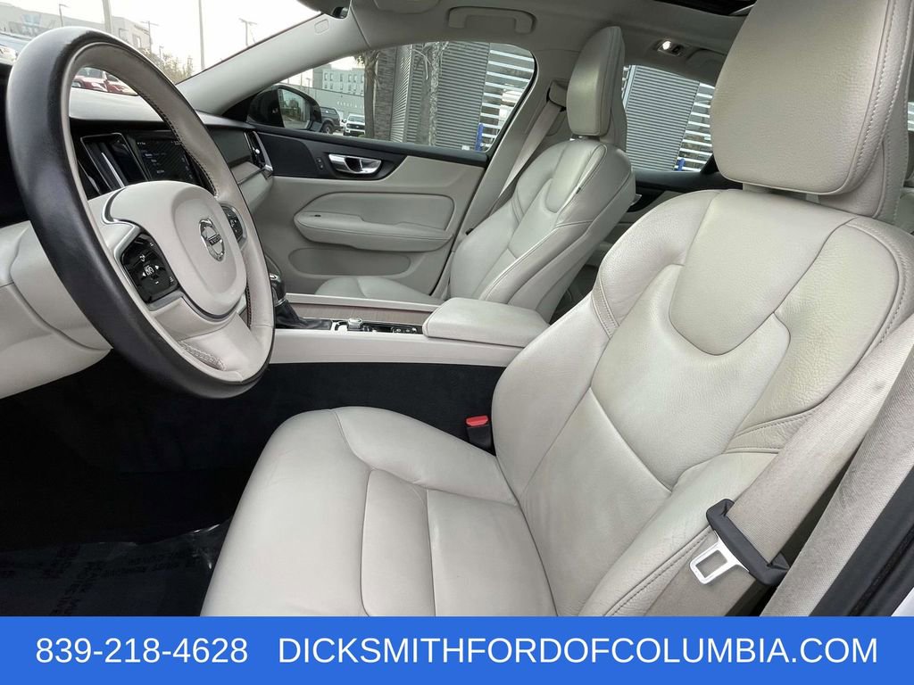 Used 2021 Volvo S60 T5 Momentum w/ Advanced Package image 13