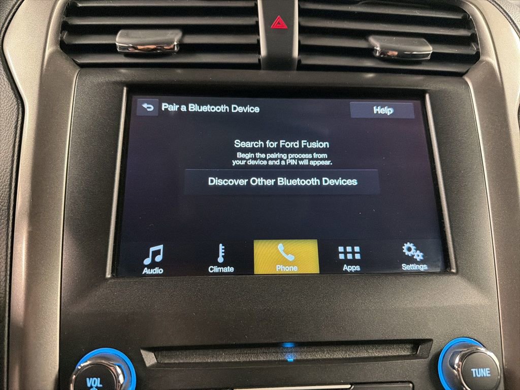 Certified 2017 Ford Fusion SE w/ Fusion SE Technology Package FWD image 12