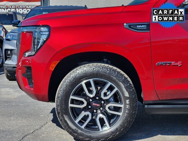 Used 2024 GMC Yukon AT4 w/ AT4 Premium Plus Package AWD/4WD image 9