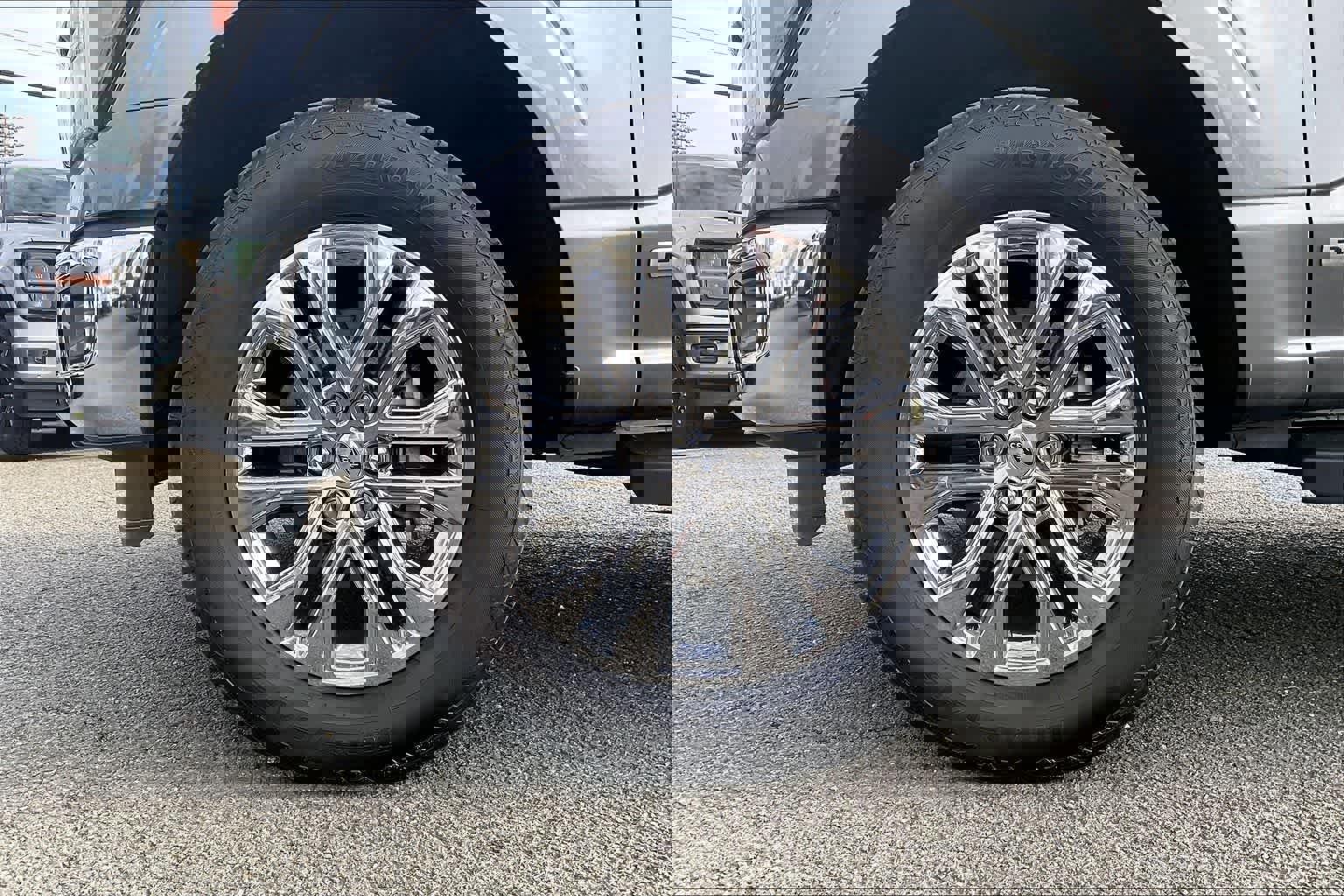 Certified 2025 Ford F150 Lariat w/ Equipment Group 501A Mid AWD/4WD image 10