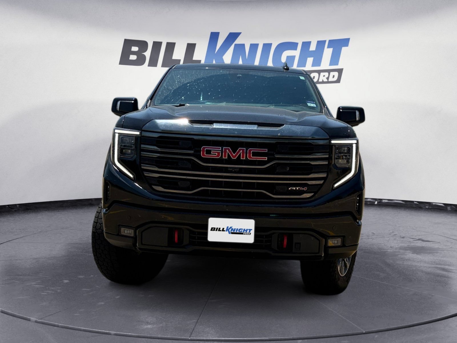 Used 2024 GMC Sierra 1500 AT4 w/ Technology Package AWD/4WD image 8