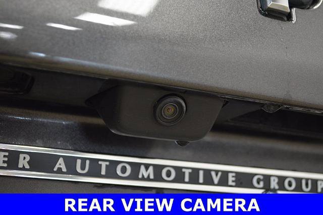 Used 2021 Jeep Cherokee Limited w/ Trailer Tow Group AWD/4WD image 16