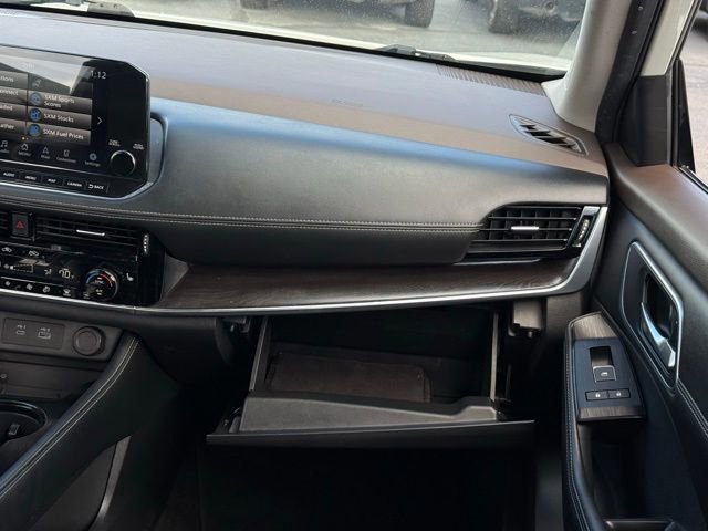 Used 2023 Nissan Rogue Platinum w/ Platinum Premium Package image 44