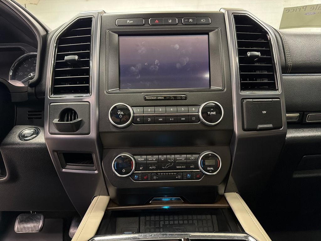 Certified 2019 Ford Expedition Platinum RWD image 23