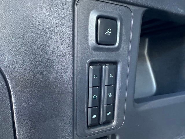 Certified 2025 Ford Expedition Platinum image 38