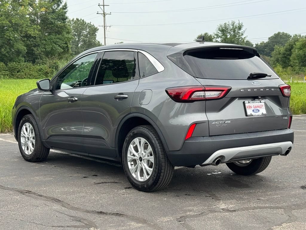 Certified 2023 Ford Escape Active AWD/4WD image 13