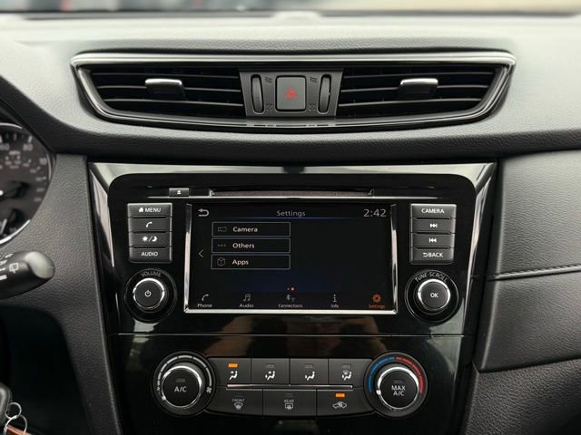 Used 2019 Nissan Rogue S image 38