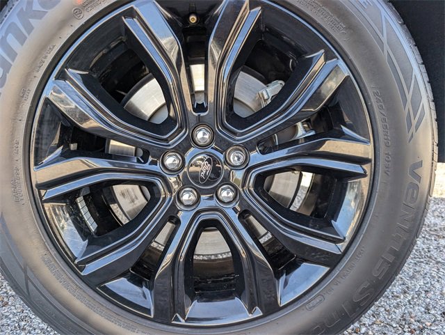 Certified 2023 Ford Edge SE w/ Black Appearance Package image 7