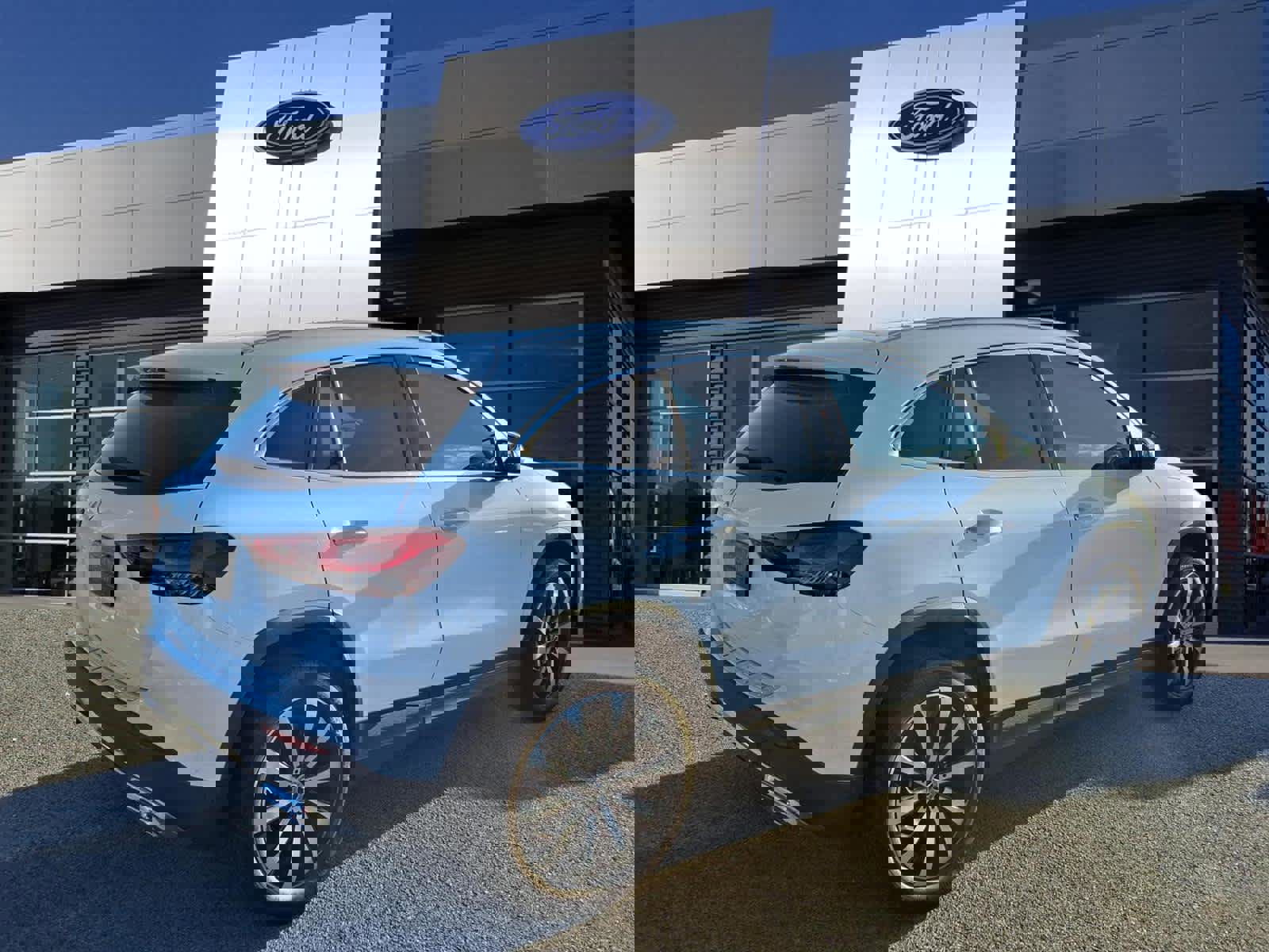 Used 2023 Mercedes-Benz GLA 250 w/ Premium Package image 3