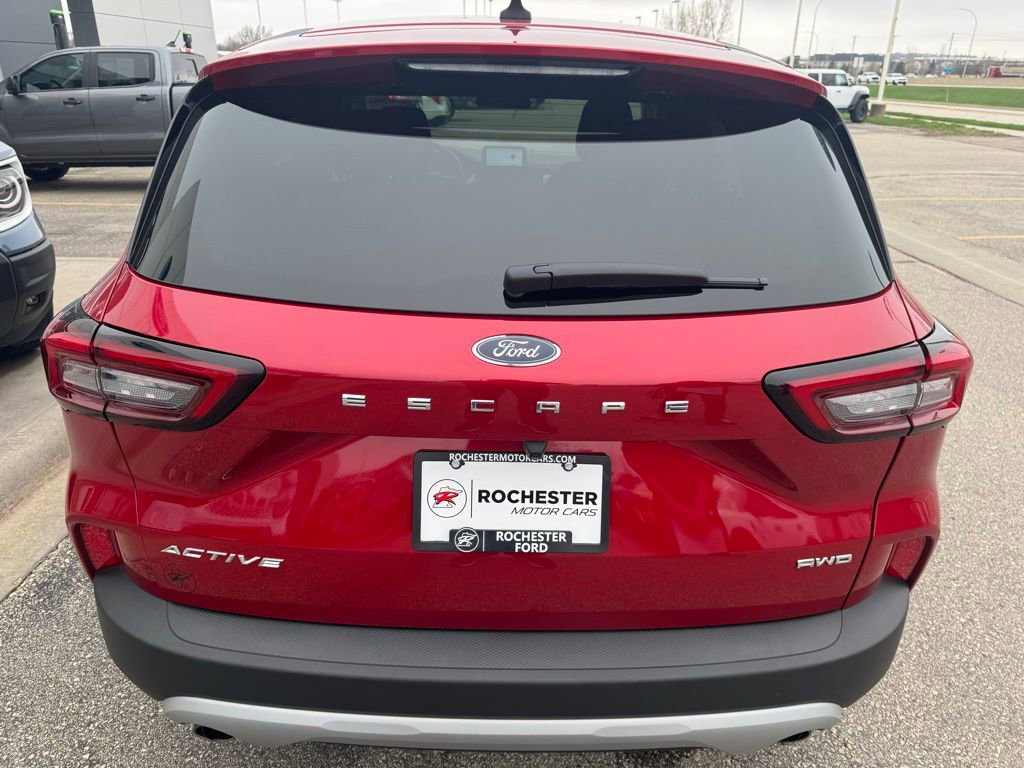 Certified 2023 Ford Escape Active AWD/4WD image 2