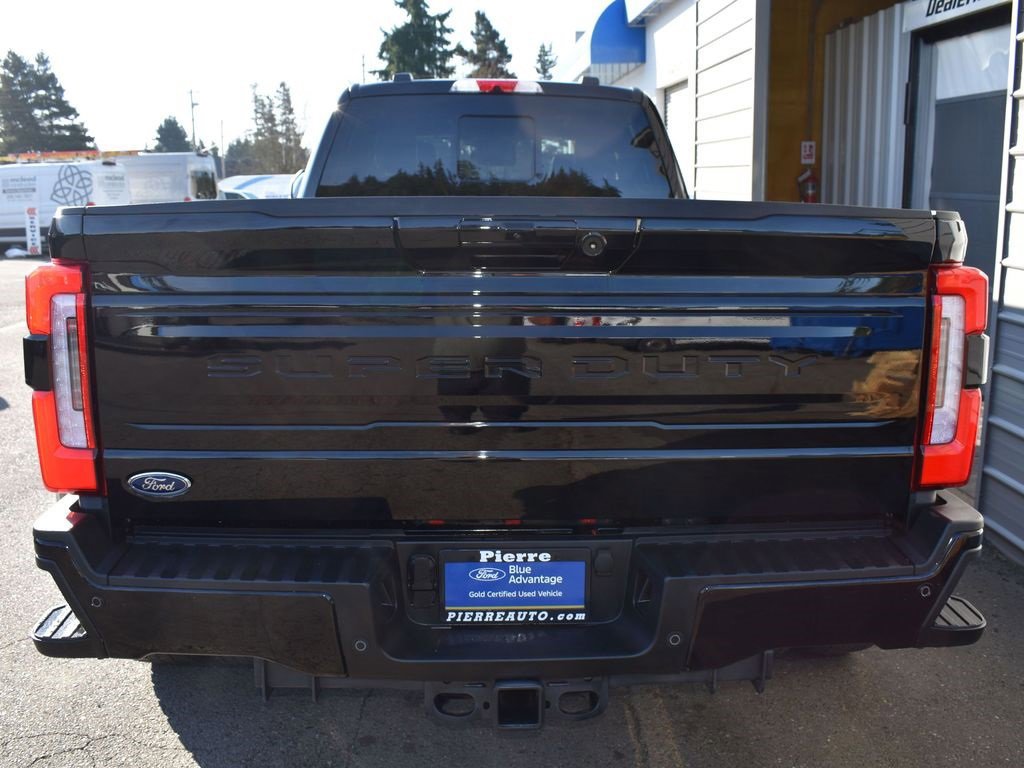 Certified 2025 Ford F450 Platinum w/ FX4 Off-Road Package image 3