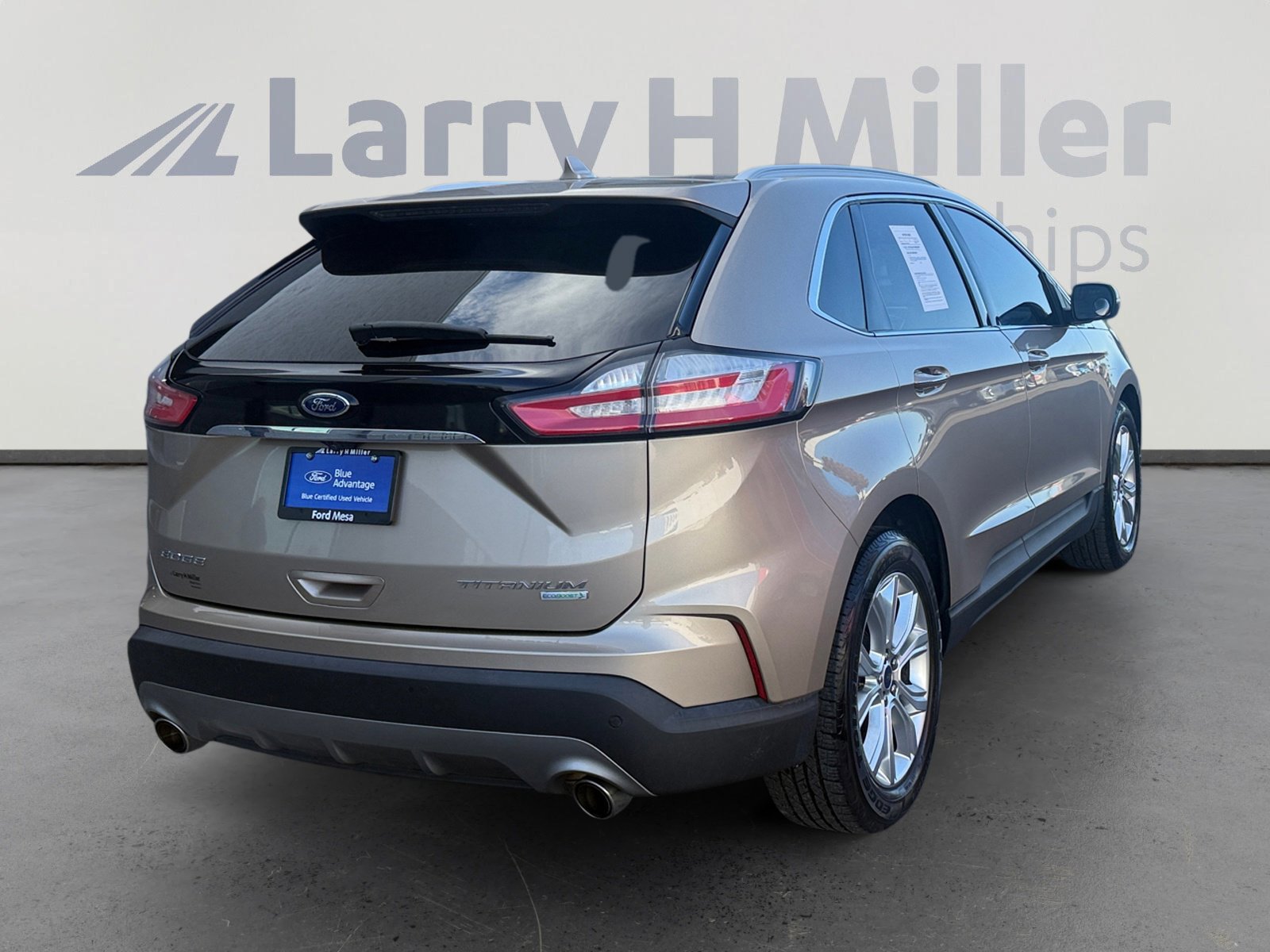 Certified 2020 Ford Edge Titanium image 5