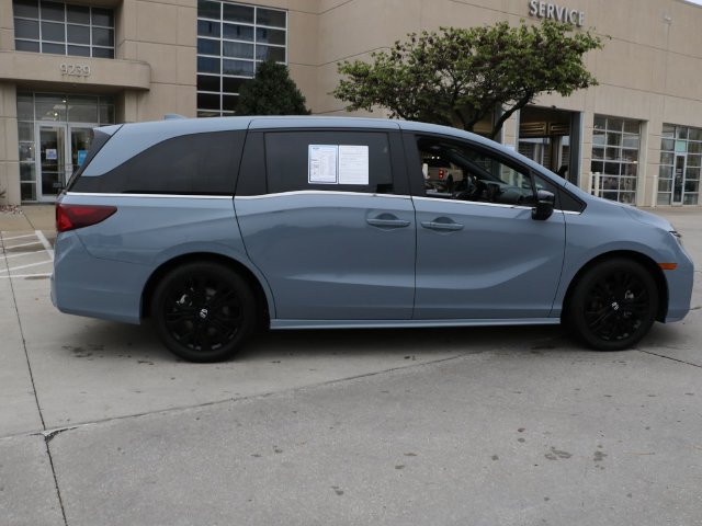 Used 2025 Honda Odyssey Sport-L image 7